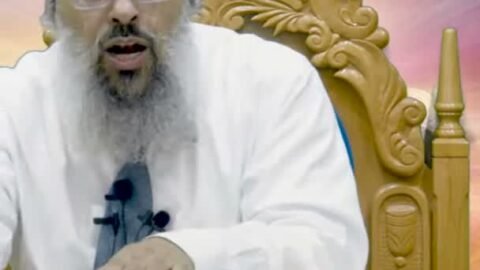 הרב שי עטרי. האבא לא רצה פאות קדימה. האמא נתנה כח.