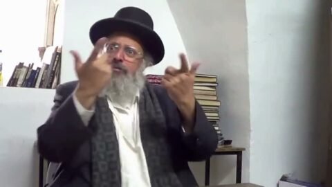 מארי חננאל שררה נושא דרשת חיזוק אודות המלחמה במתיוונים בעולם ובתימן.