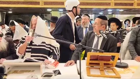 סליחות בתימנית בכותל המערבי