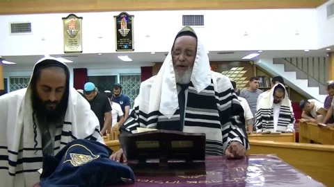 סליחות ע”י הרב מנשה רצאבי