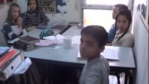 חוזרים למעברה לומדים באוהלה של תורה